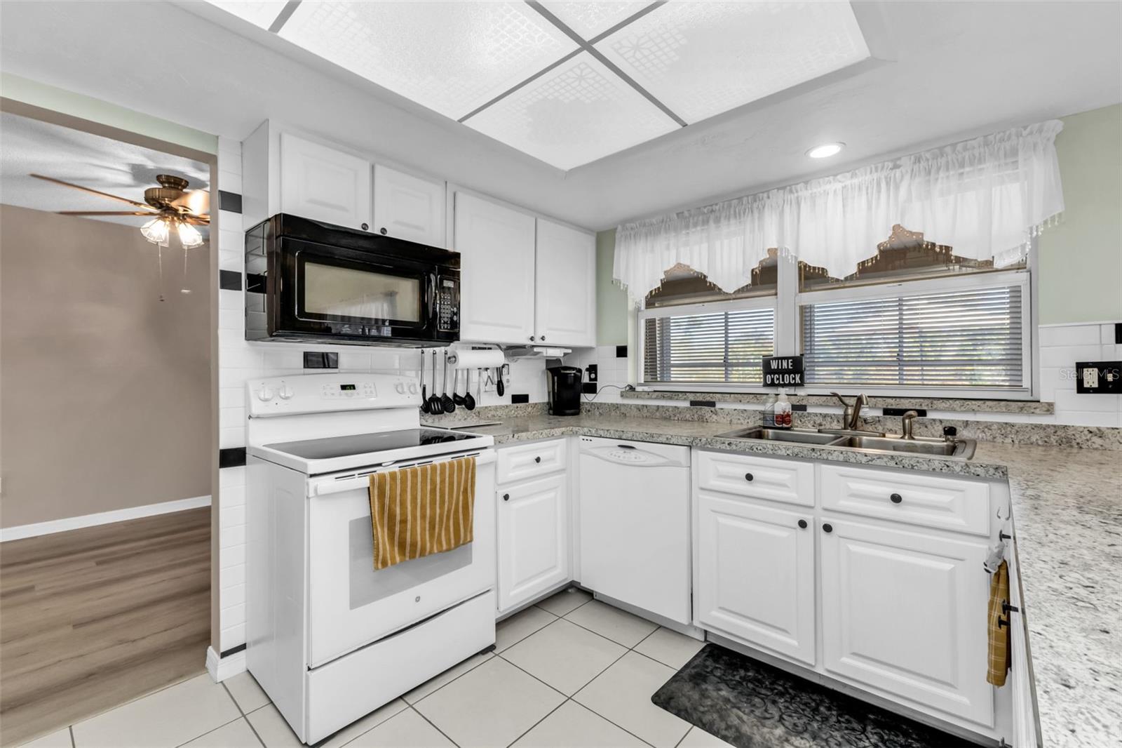 Image 10 of 67 For 1538 Inverness Street