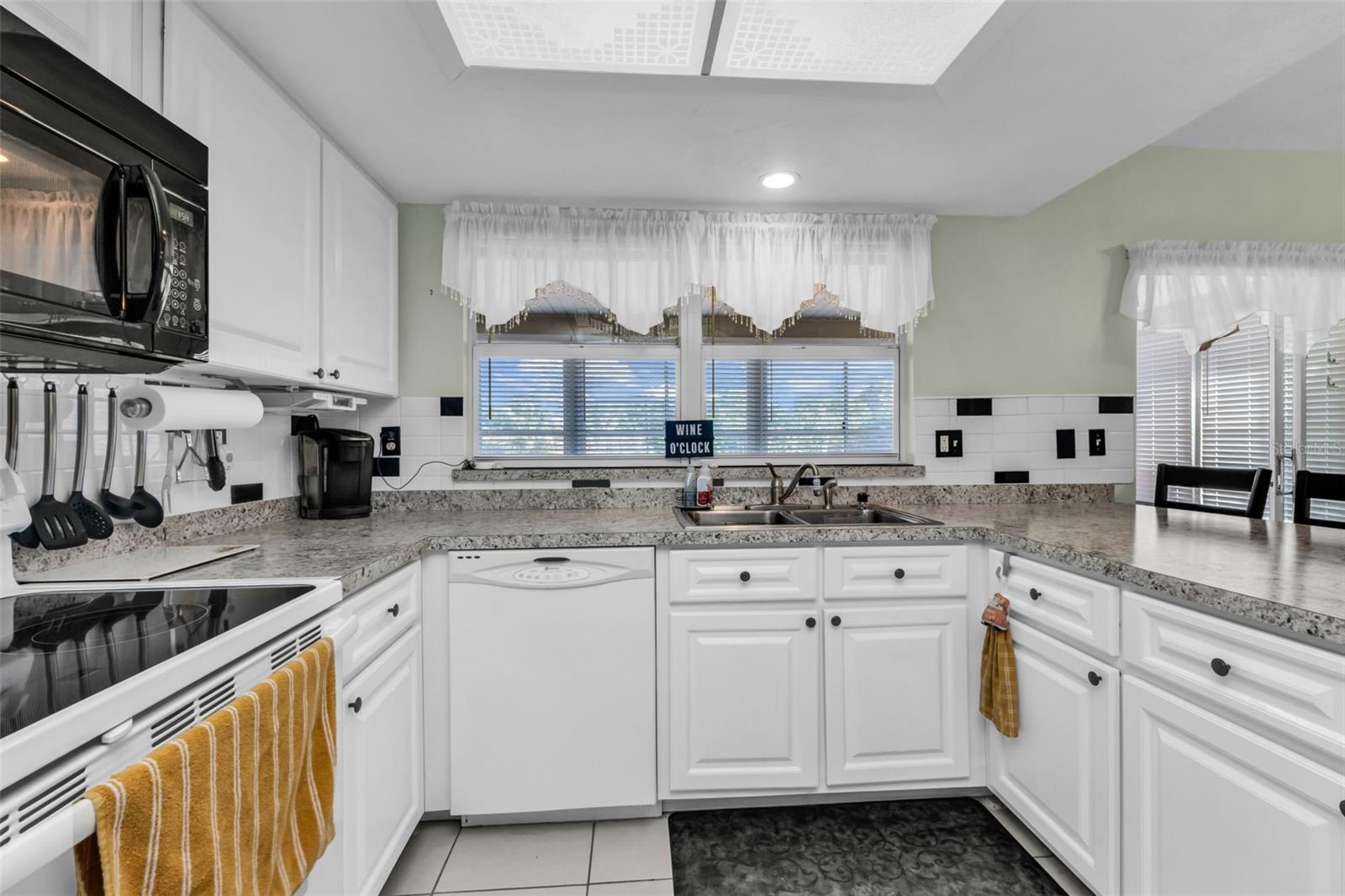 Image 11 of 67 For 1538 Inverness Street