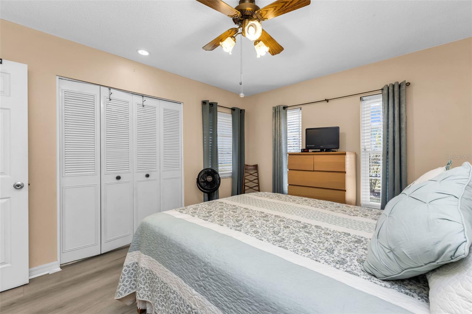 Image 23 of 67 For 1538 Inverness Street