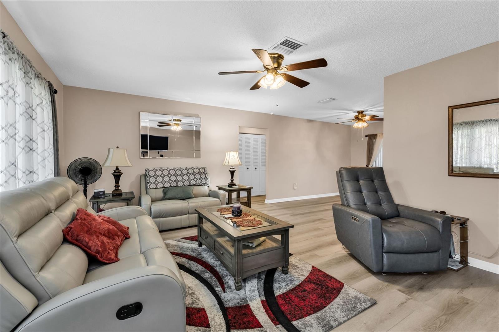 Image 7 of 67 For 1538 Inverness Street