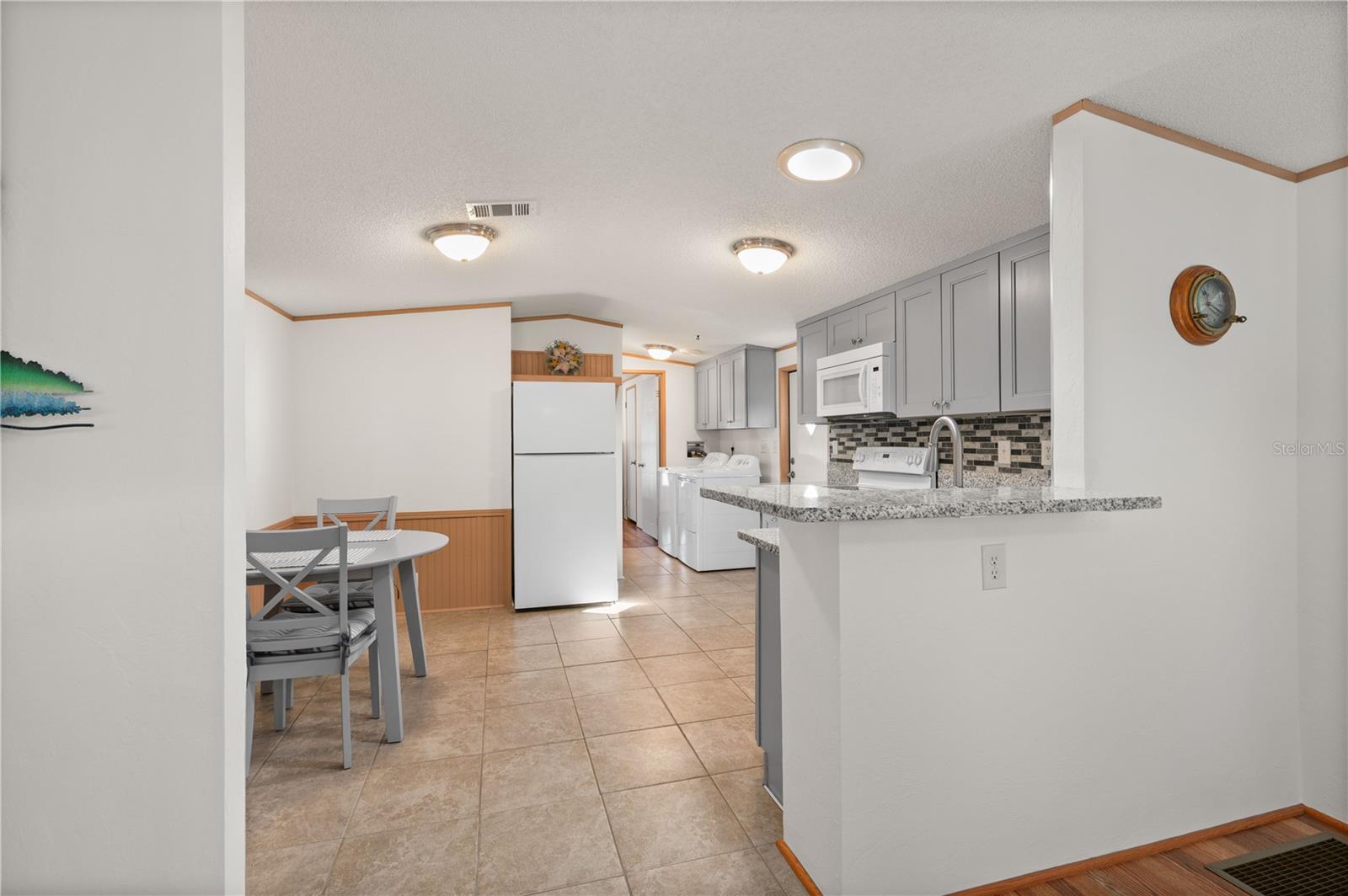 Image 17 of 55 For 24437 Harborview Road 114