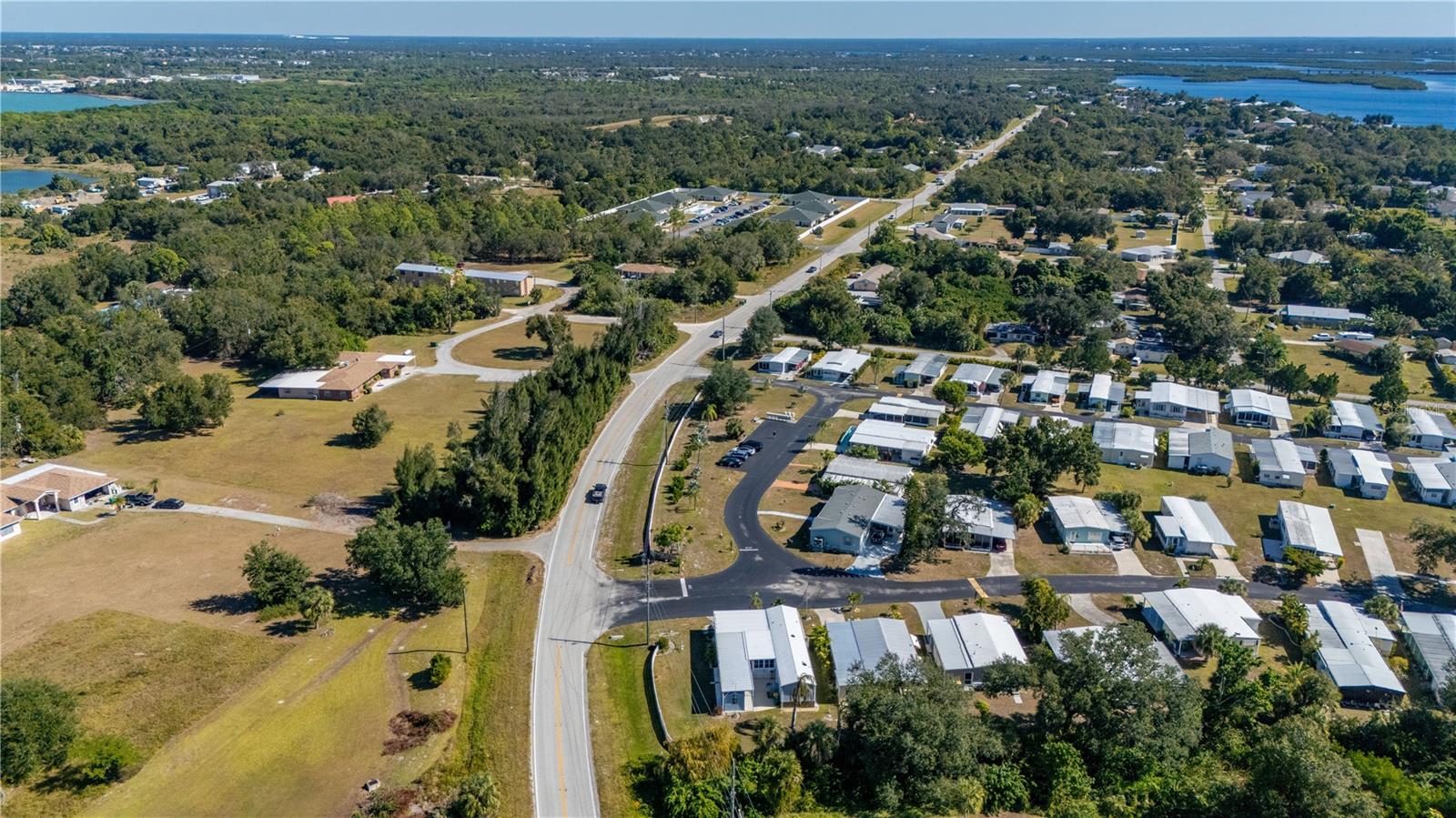 Image 46 of 55 For 24437 Harborview Road 114