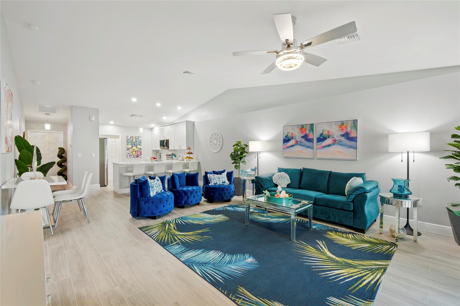 Image 14 of 32 For 2100 Como Street