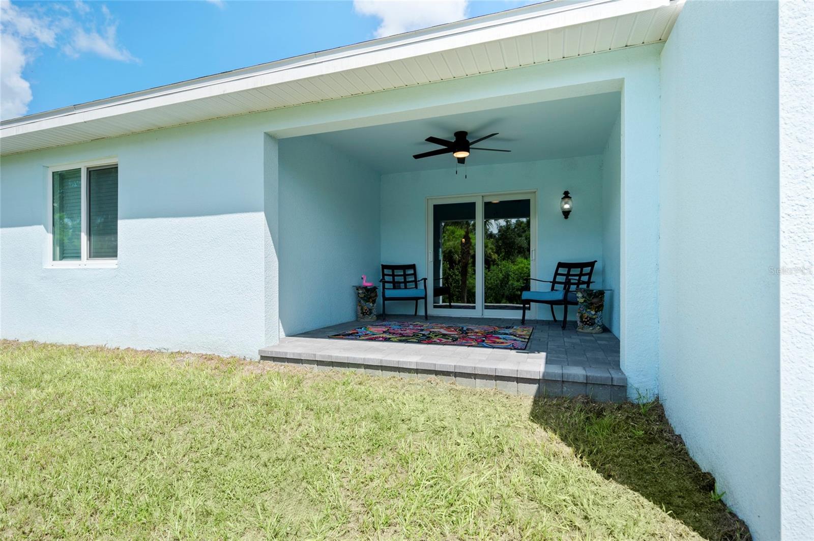 Image 24 of 32 For 2100 Como Street