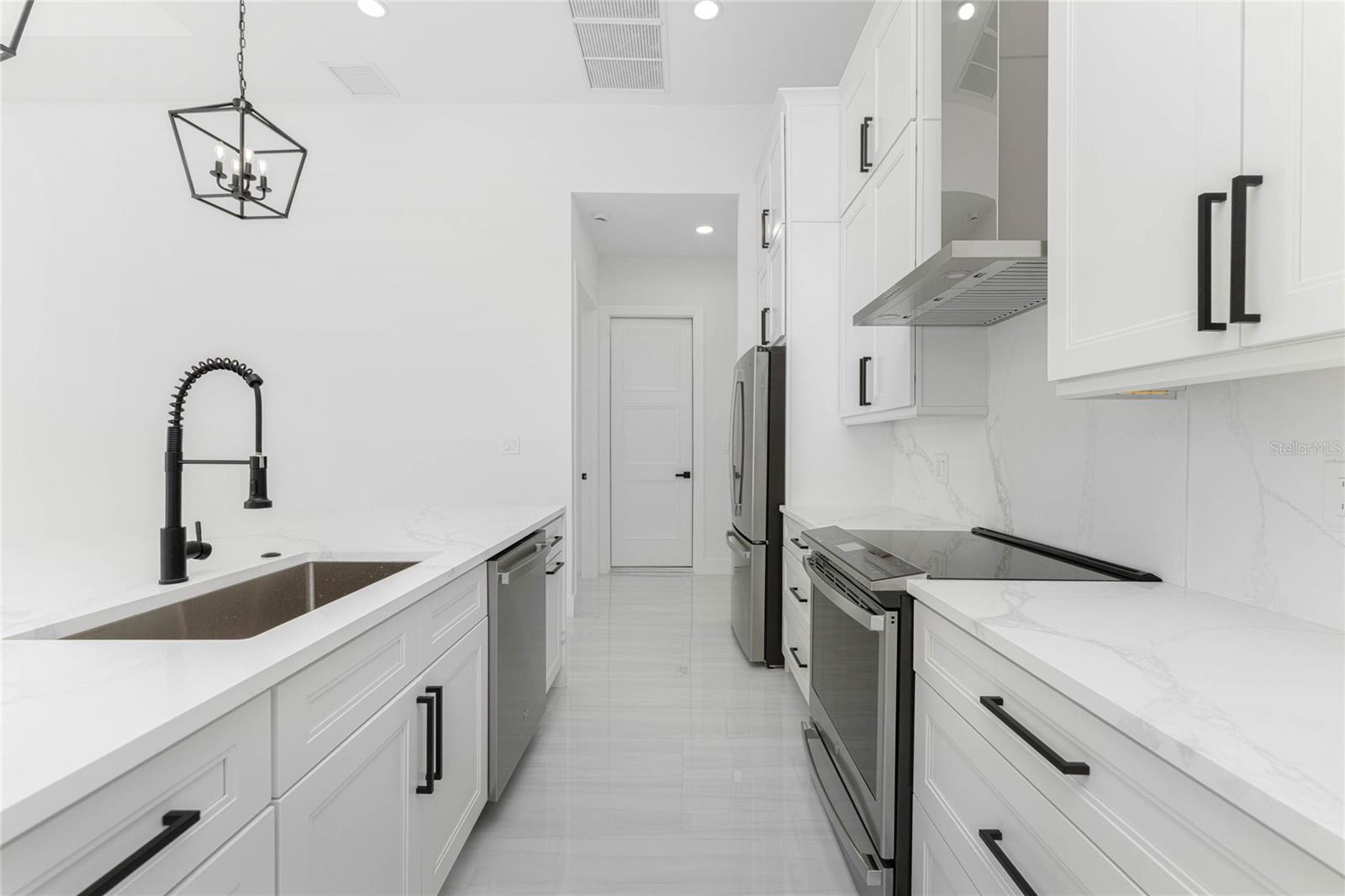 Image 14 of 77 For 576 Mcdill Drive