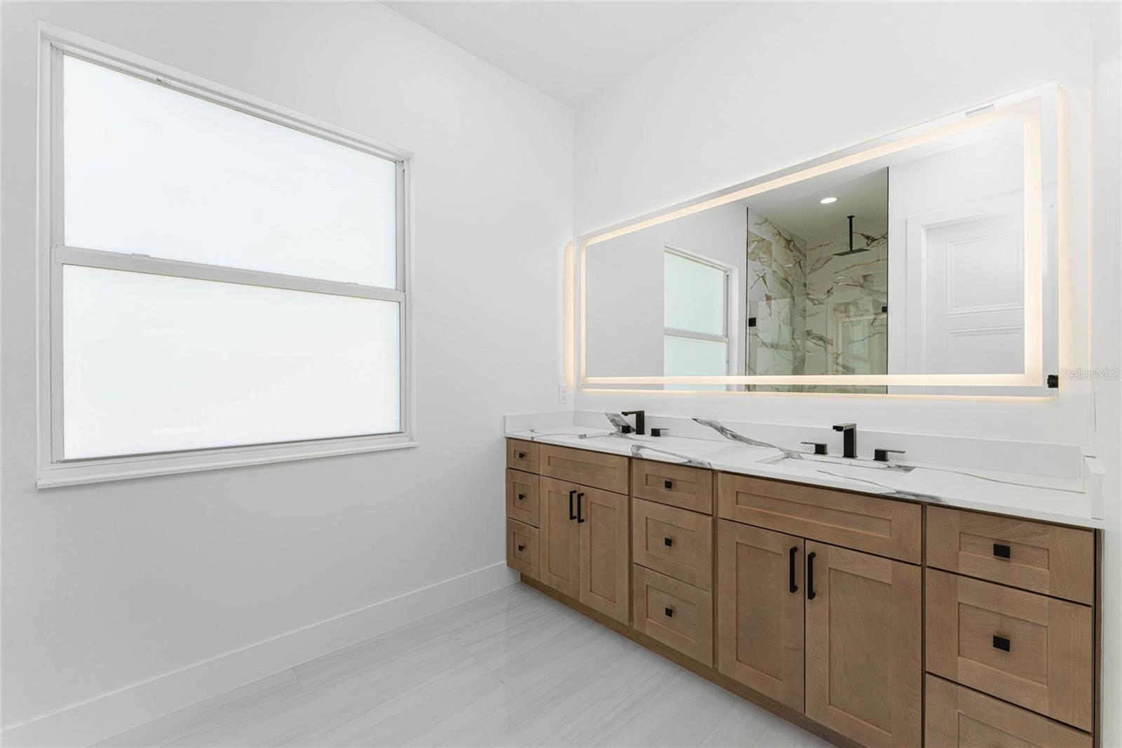 Image 24 of 77 For 576 Mcdill Drive