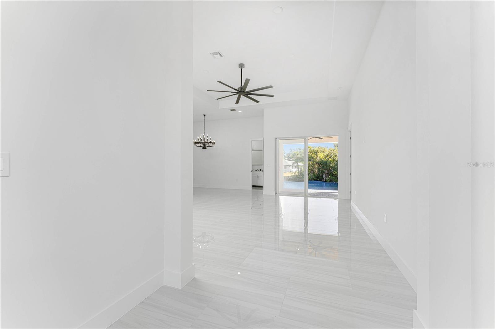 Image 9 of 77 For 576 Mcdill Drive