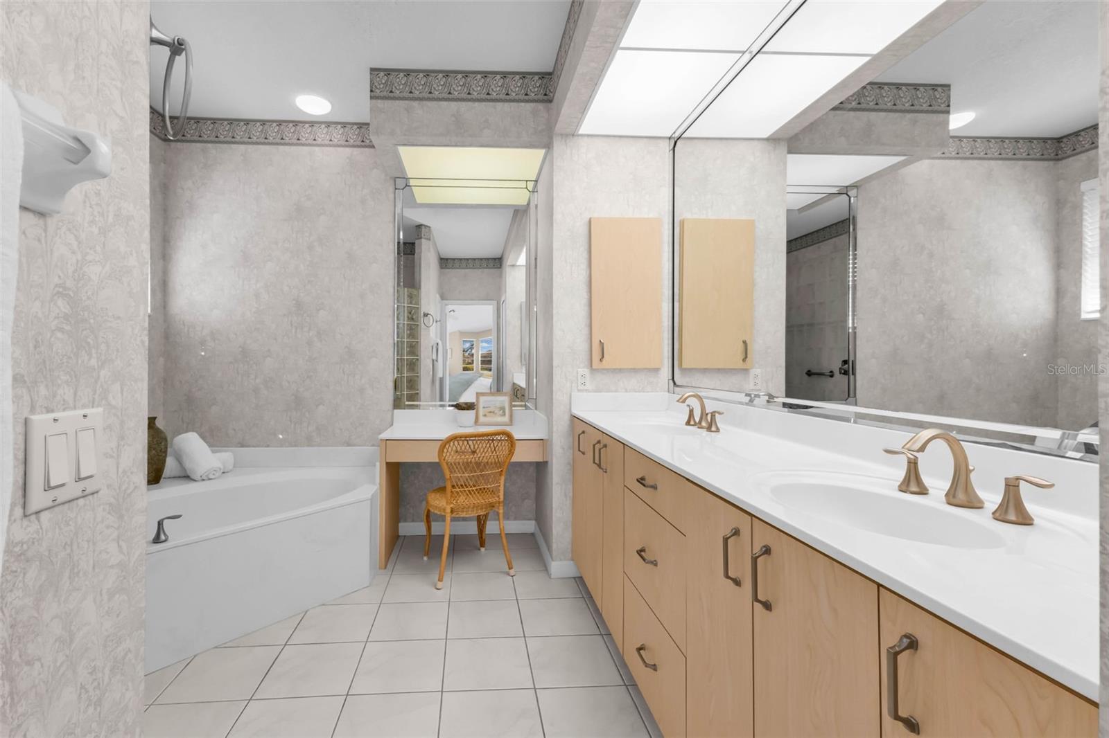 Image 22 of 45 For 1411 Thrasher Drive