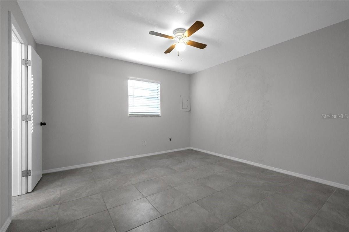 Image 15 of 38 For 1099 Hargrave Street