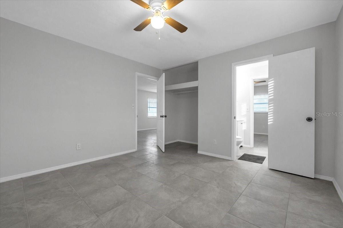 Image 17 of 38 For 1099 Hargrave Street