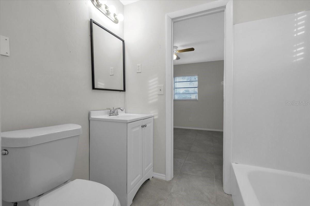 Image 19 of 38 For 1099 Hargrave Street