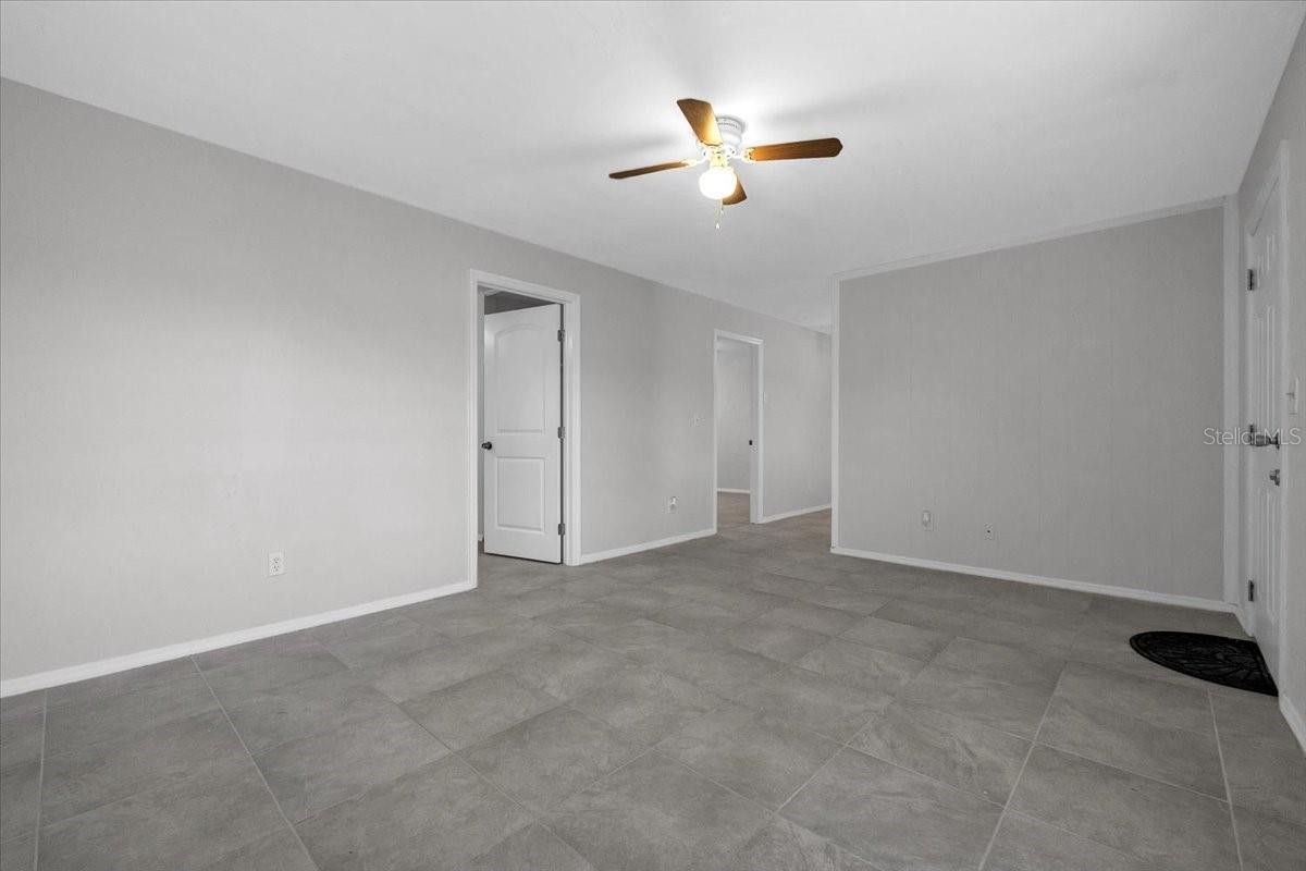 Image 9 of 38 For 1099 Hargrave Street