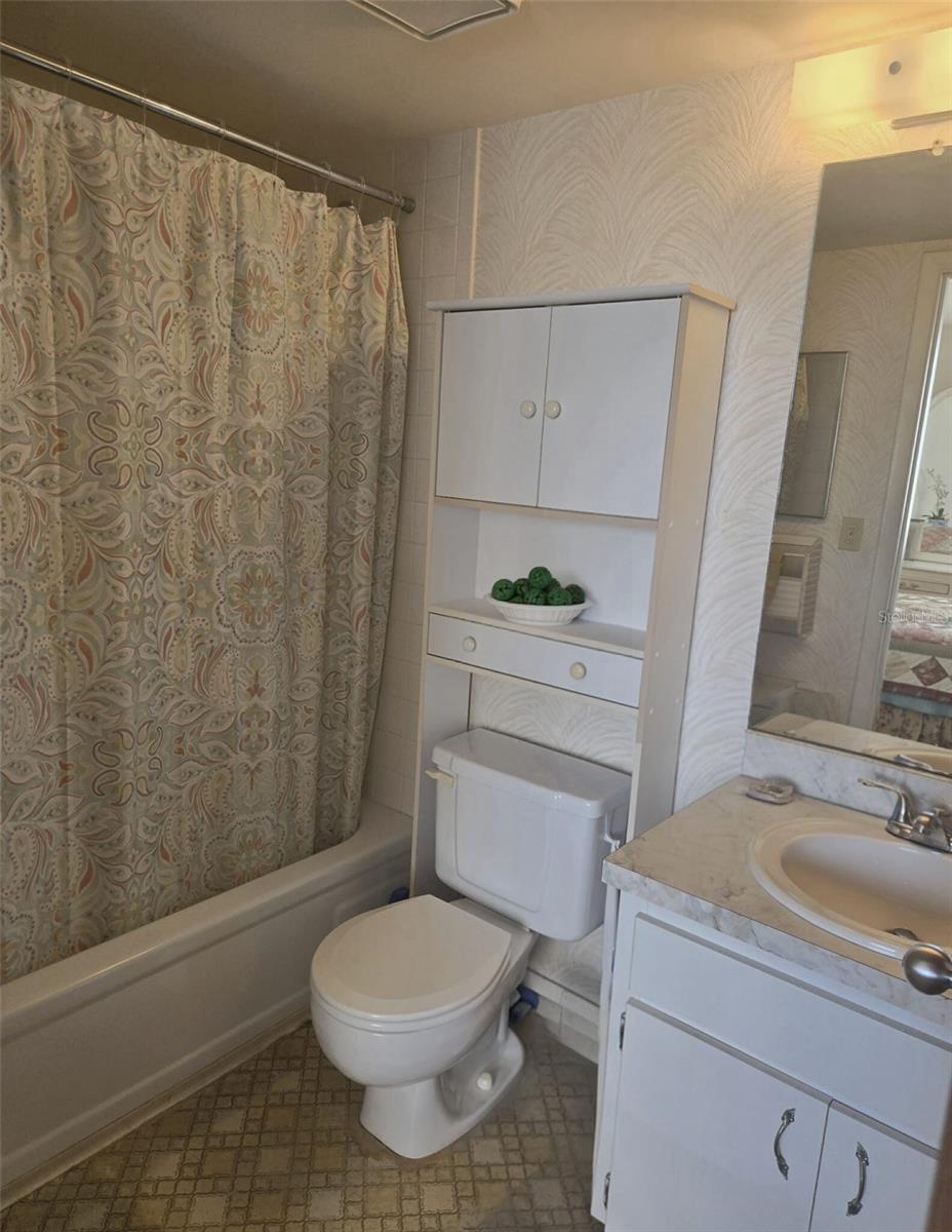 Image 22 of 28 For 3006 Caring Way 523