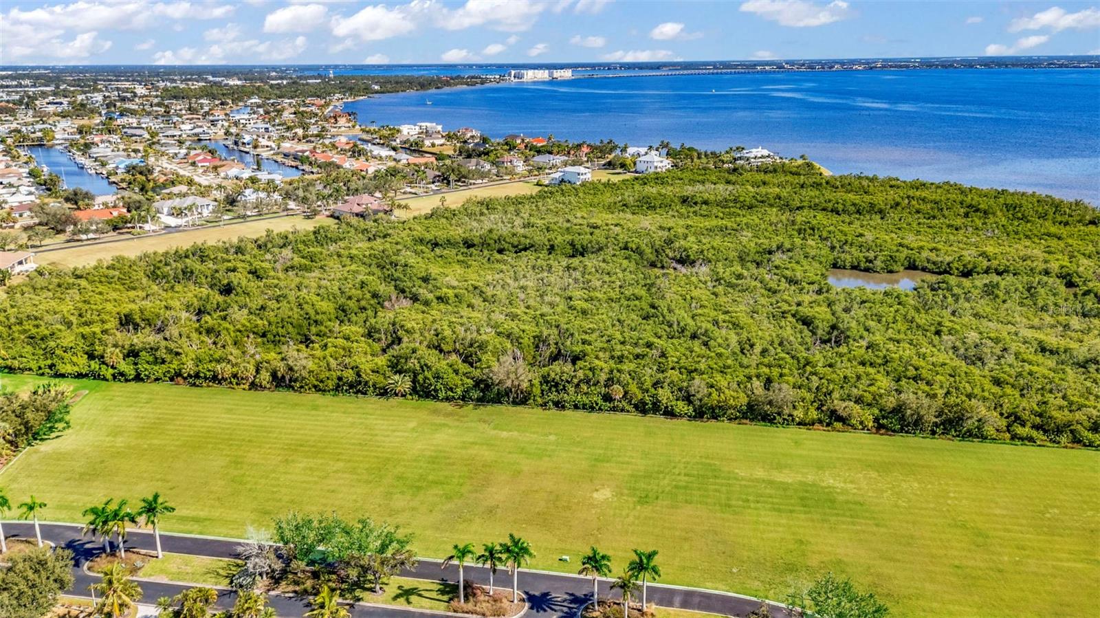 Image 10 of 35 For 4661 Grassy Point Boulevard