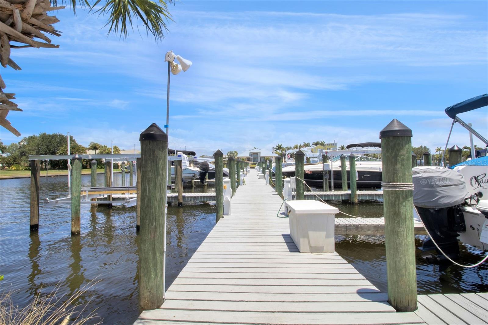 Image 6 of 35 For 4661 Grassy Point Boulevard