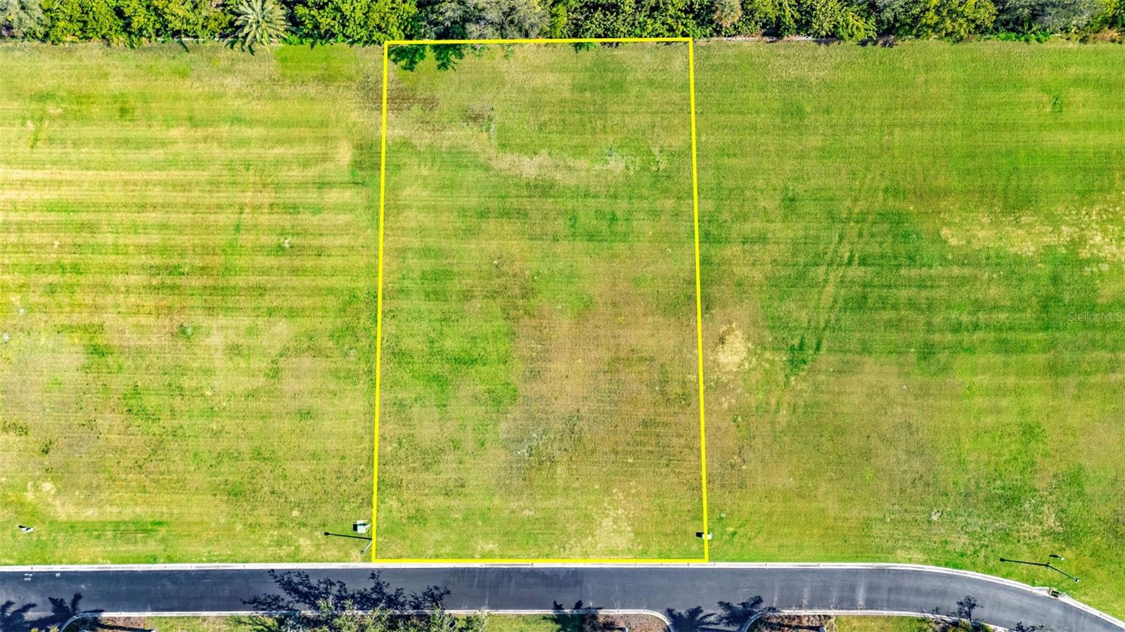 Image 9 of 35 For 4661 Grassy Point Boulevard