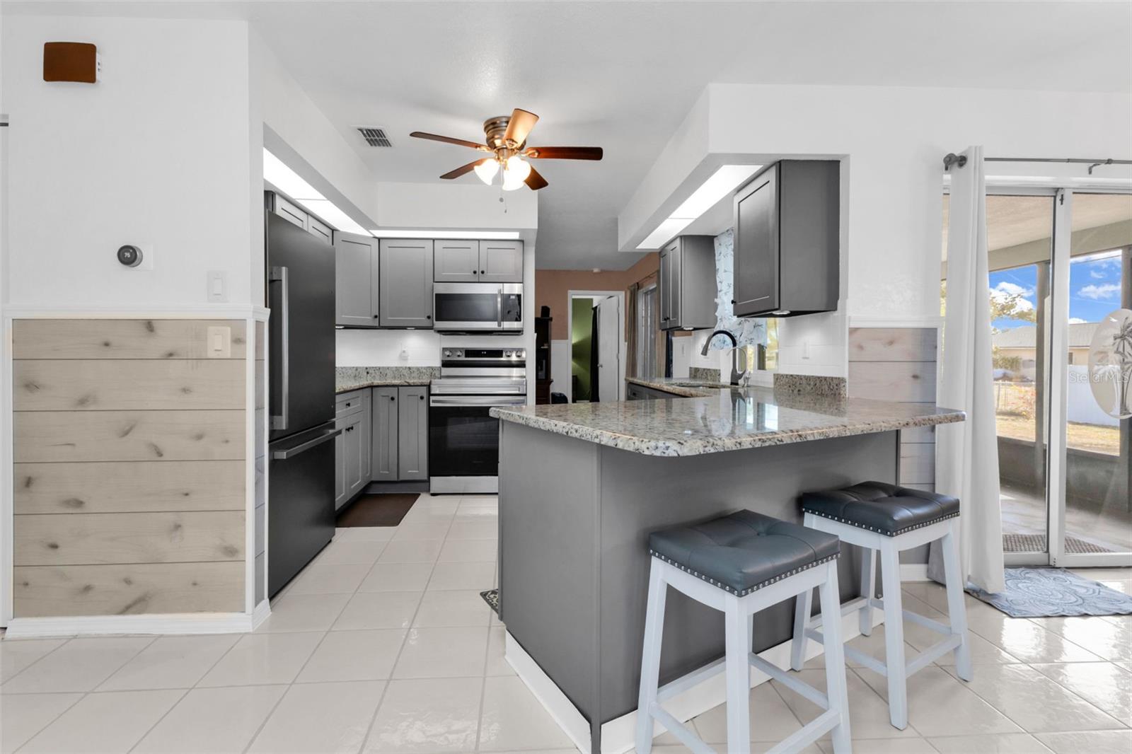 Image 11 of 41 For 625 Ennis Terrace Nw