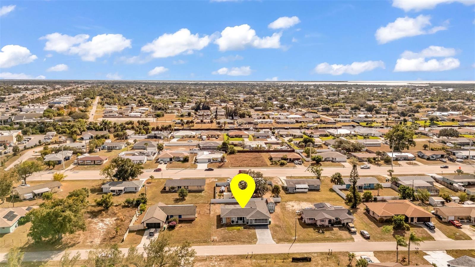 Image 2 of 41 For 625 Ennis Terrace Nw