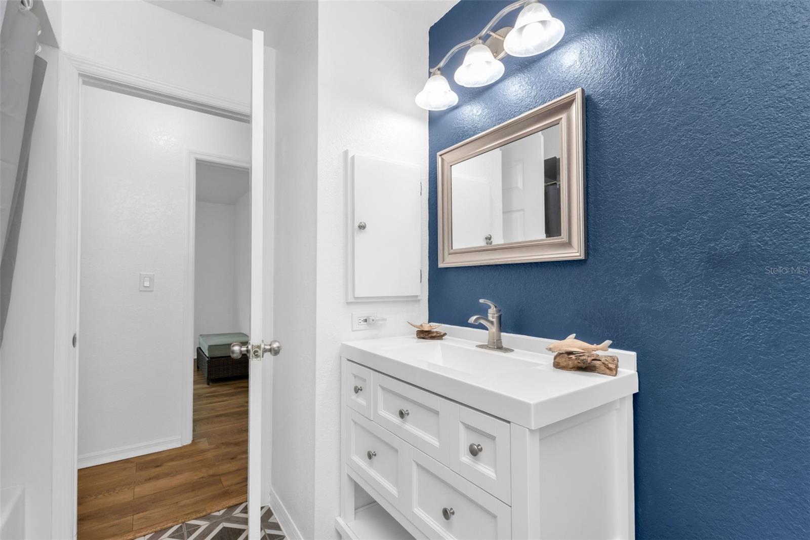 Image 27 of 41 For 625 Ennis Terrace Nw