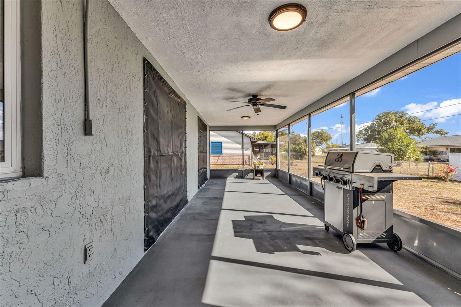 Image 30 of 41 For 625 Ennis Terrace Nw