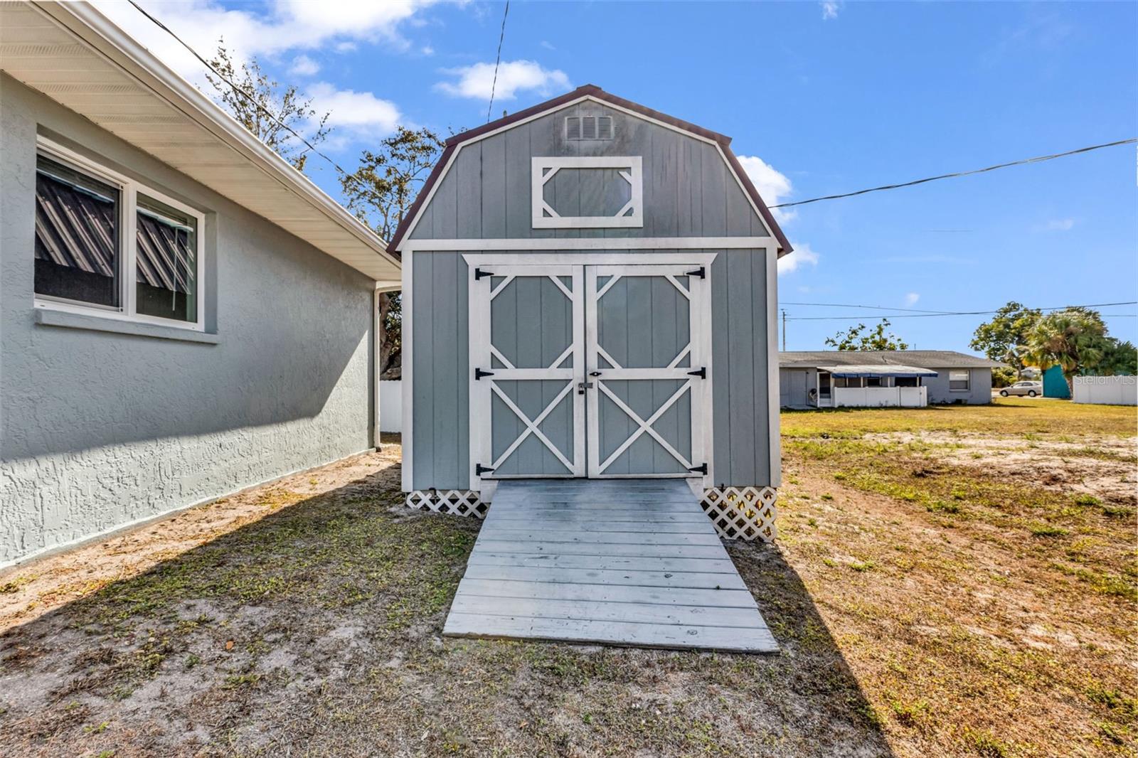 Image 37 of 41 For 625 Ennis Terrace Nw