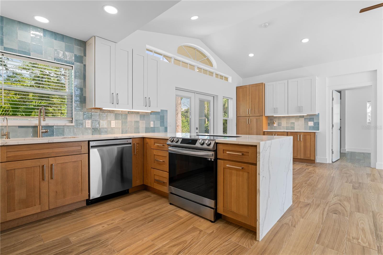 Image 13 of 53 For 1871 Bridge Street