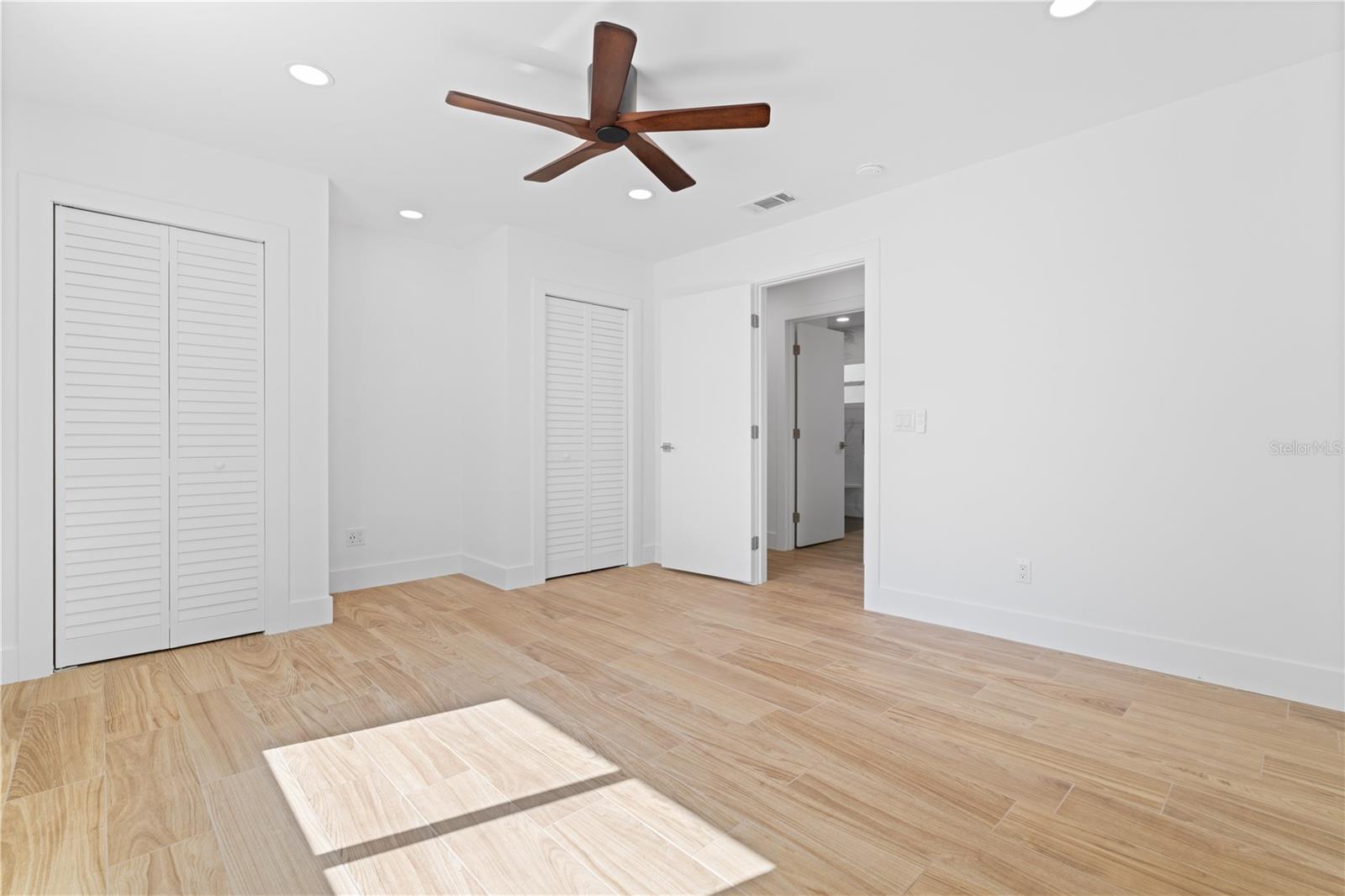 Image 25 of 53 For 1871 Bridge Street