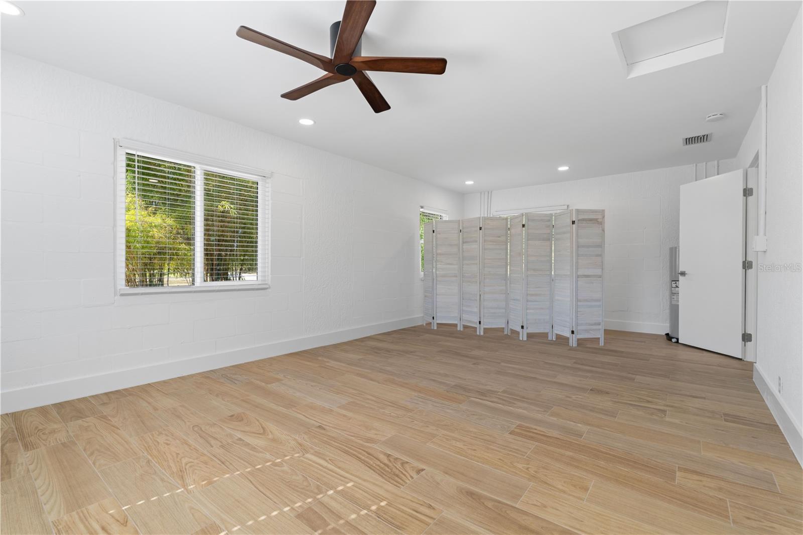 Image 35 of 53 For 1871 Bridge Street