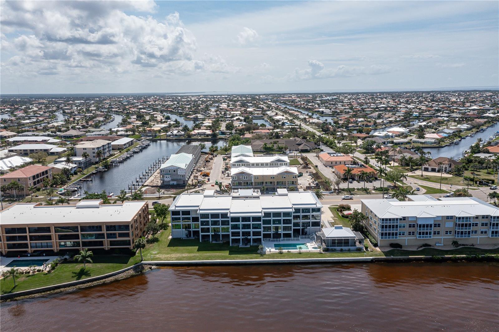 Image 11 of 60 For 1600 Marion Avenue 234