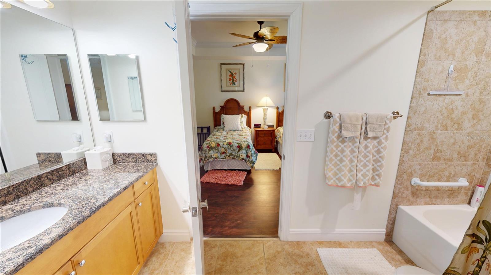 Image 10 of 46 For 5114 Melbourne Street A101