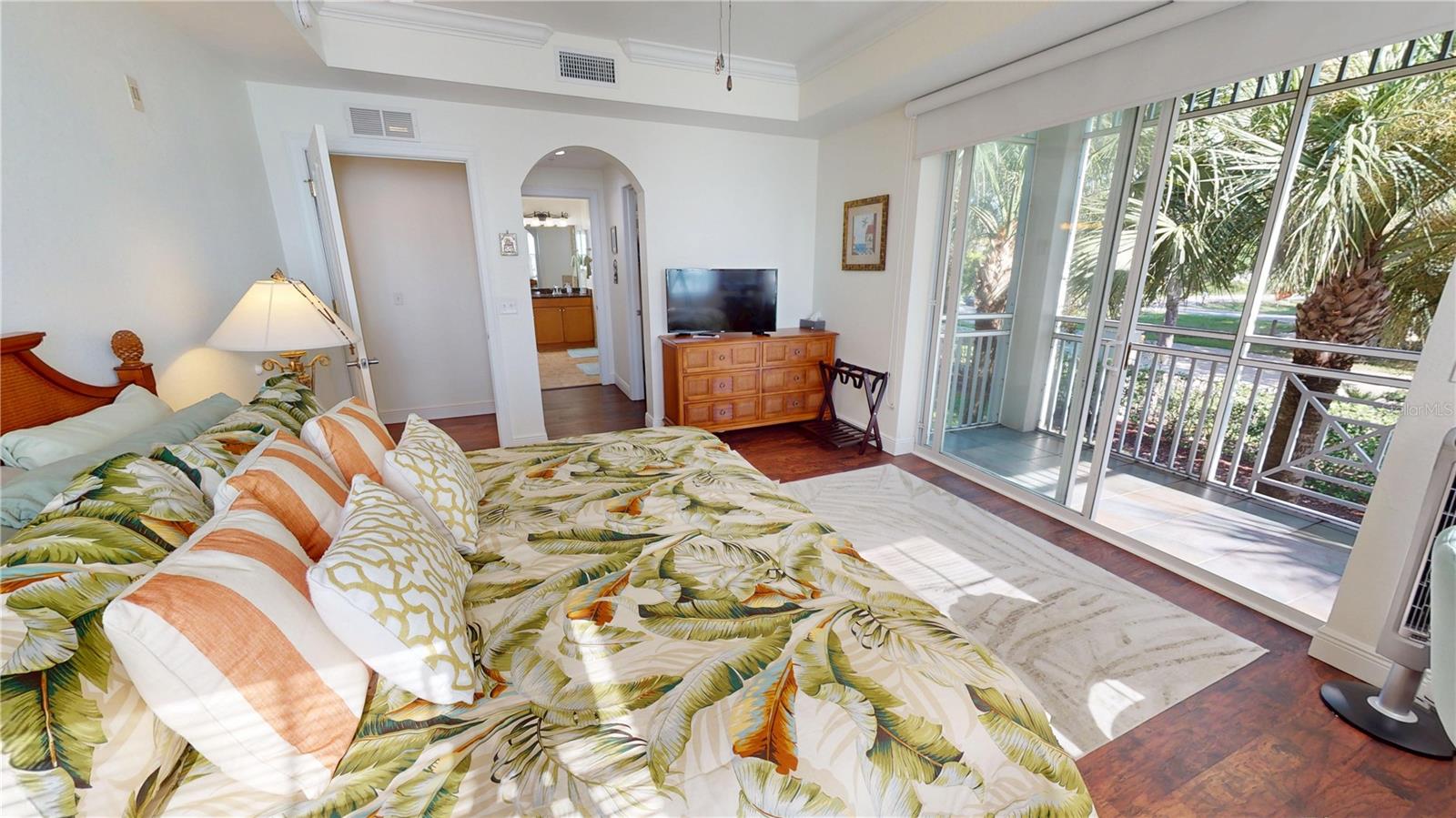 Image 25 of 46 For 5114 Melbourne Street A101