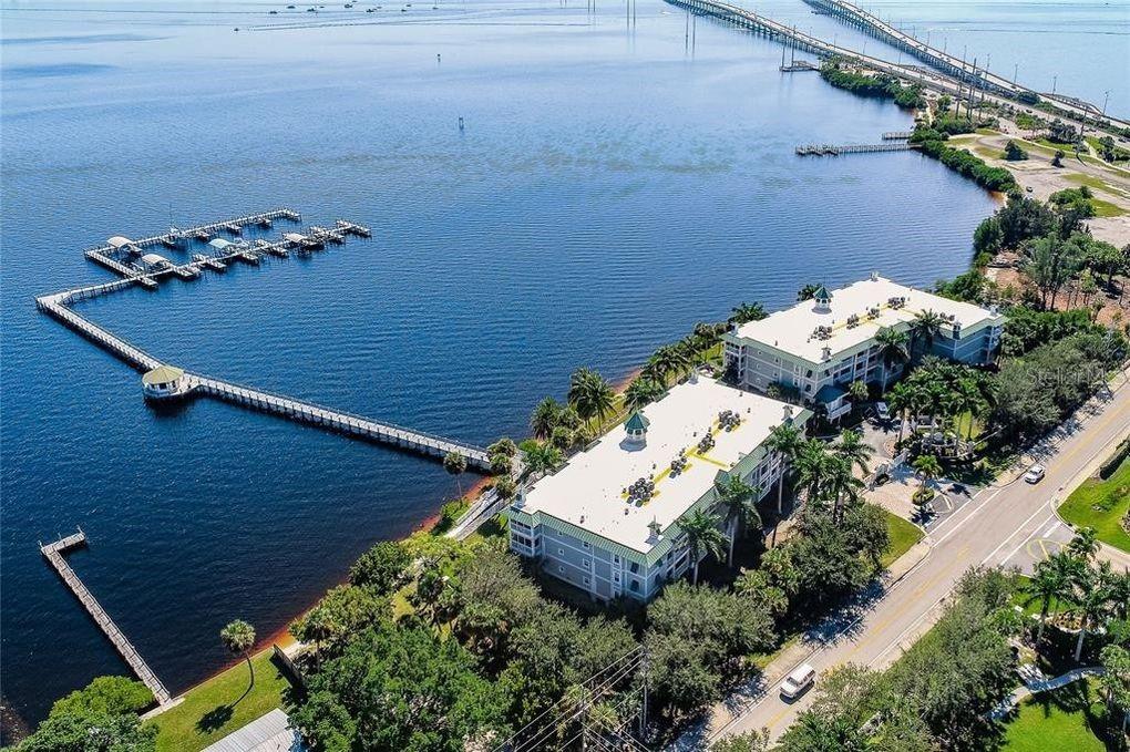 Image 32 of 46 For 5114 Melbourne Street A101