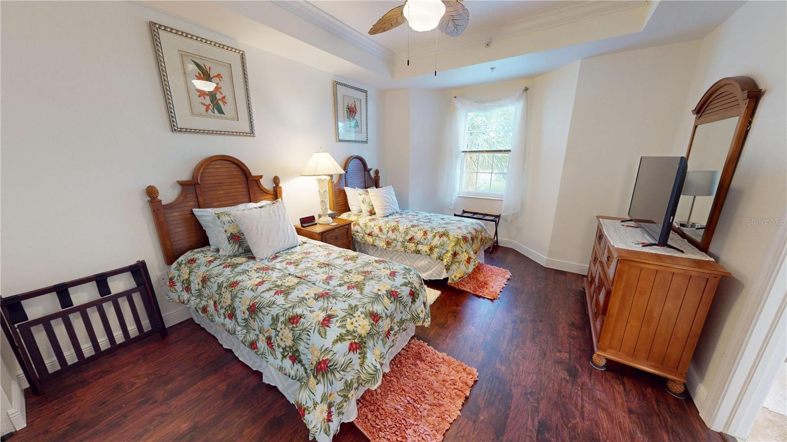 Image 7 of 46 For 5114 Melbourne Street A101