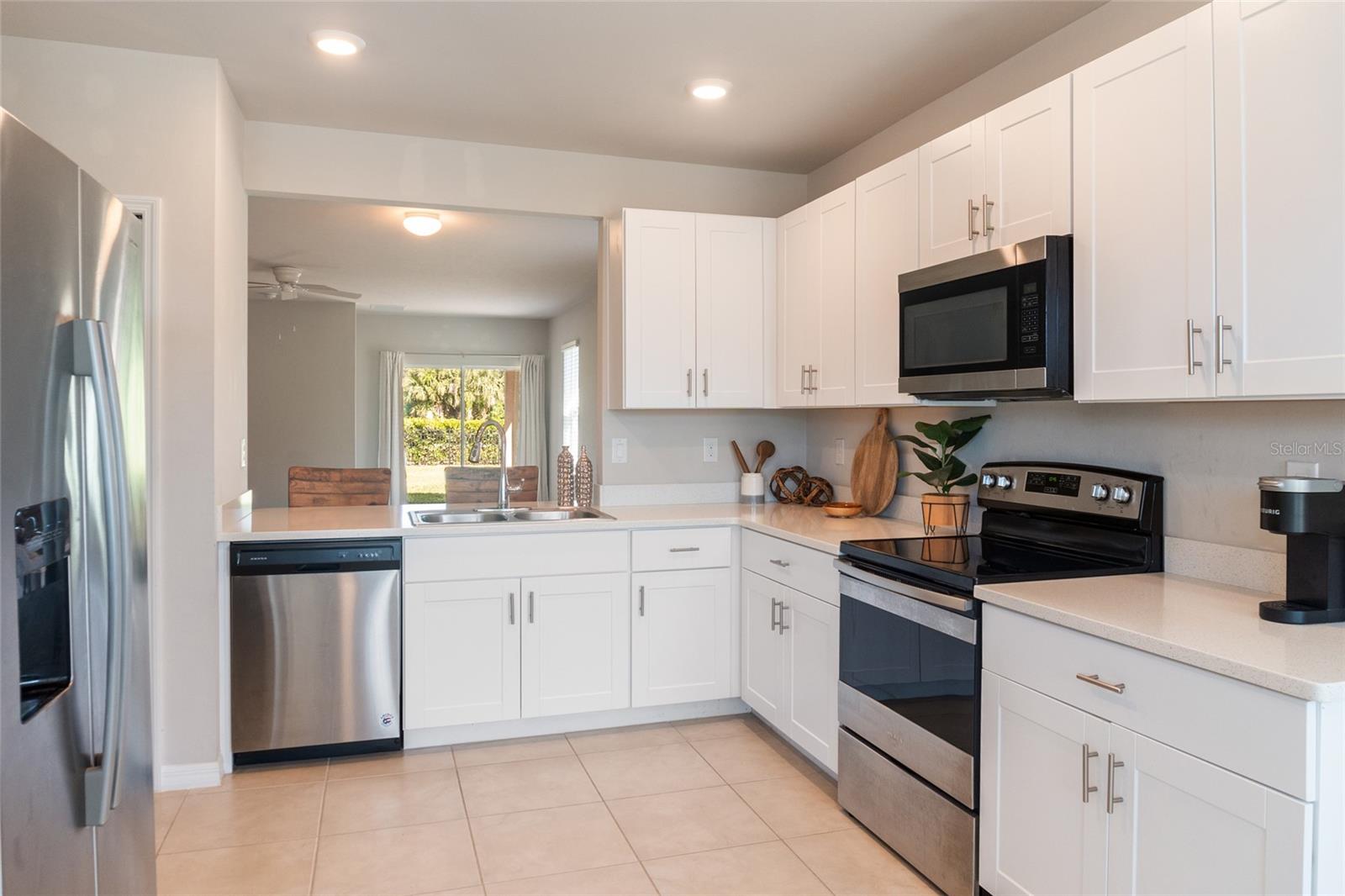 Image 10 of 38 For 25268 Lenox Circle