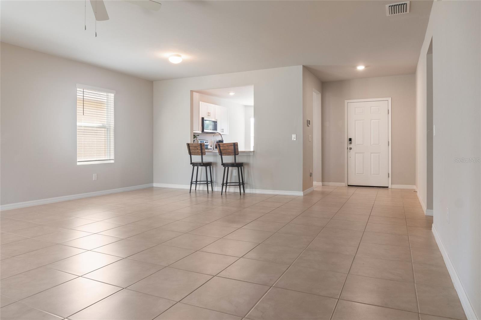 Image 15 of 38 For 25268 Lenox Circle