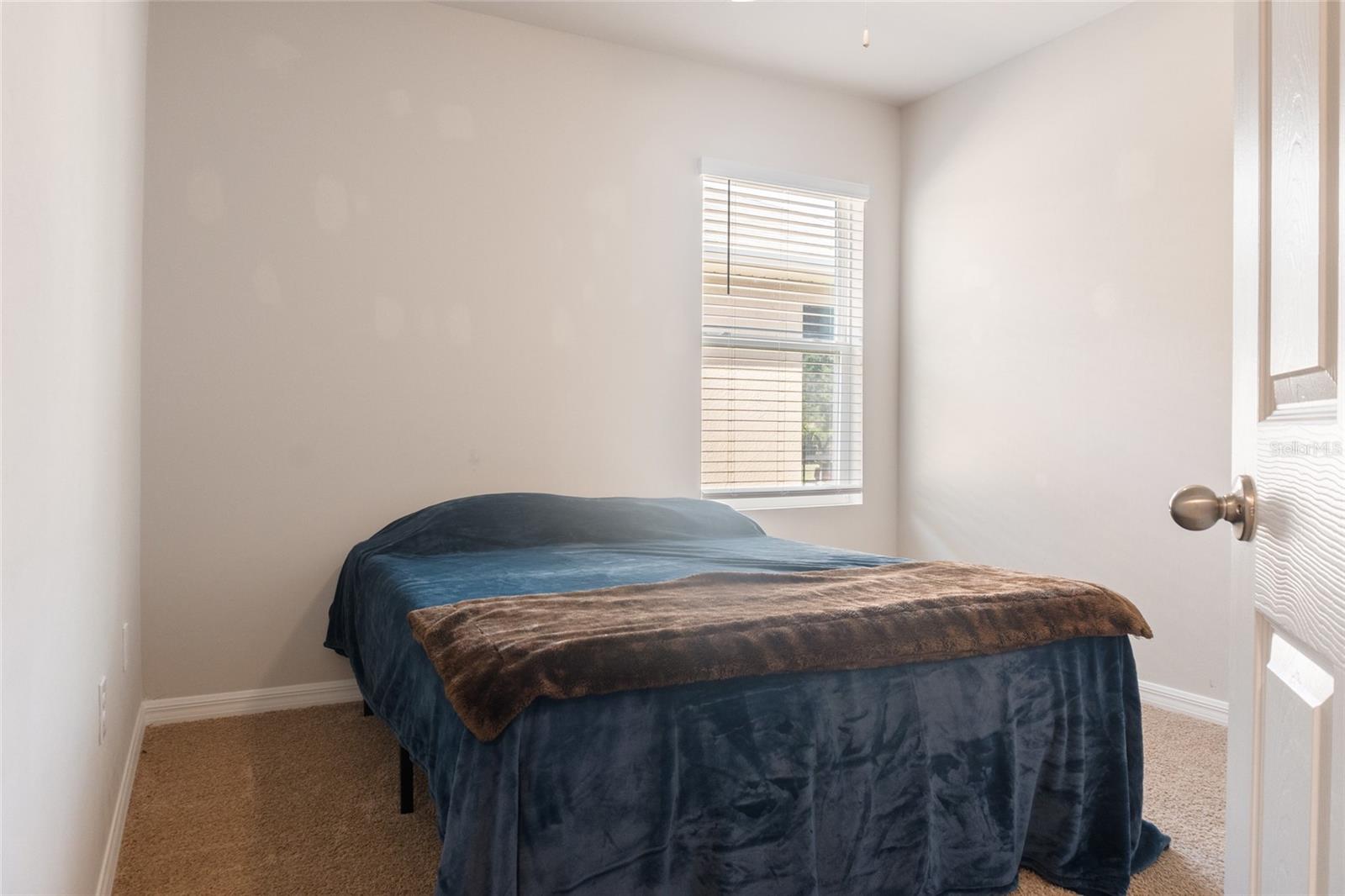 Image 21 of 38 For 25268 Lenox Circle