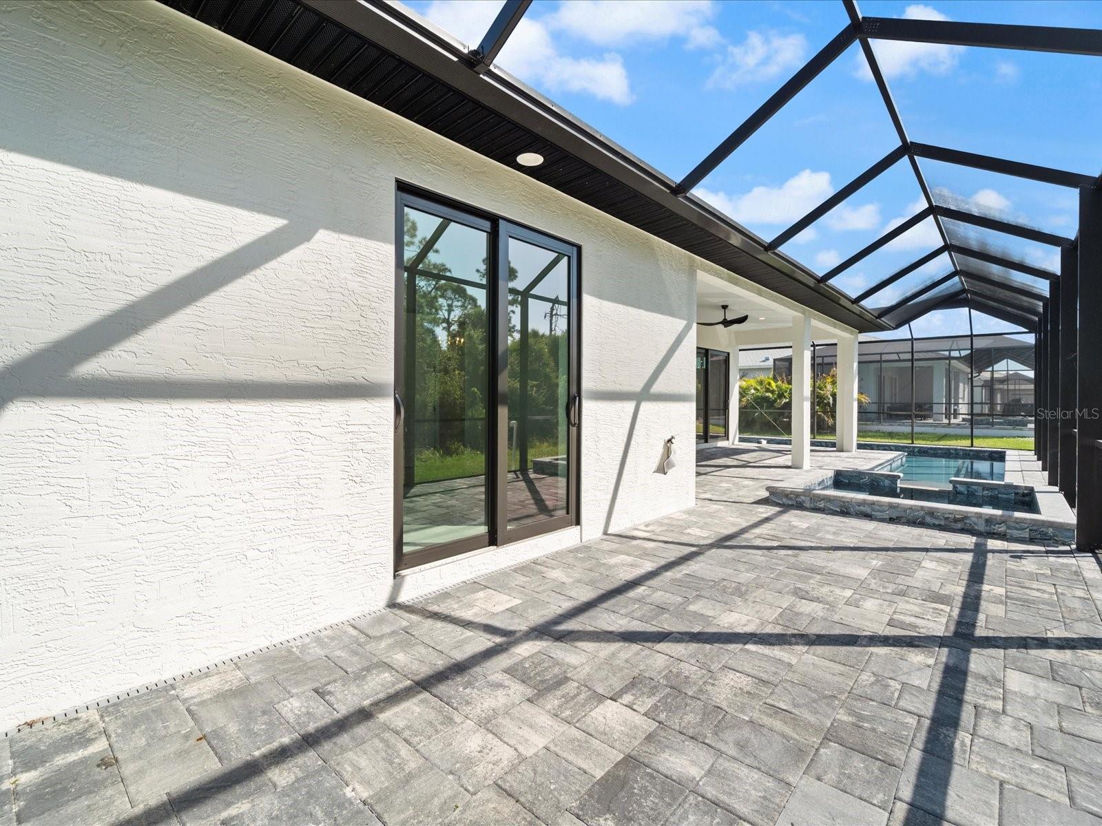 Image 20 of 38 For 774 Rotonda Circle