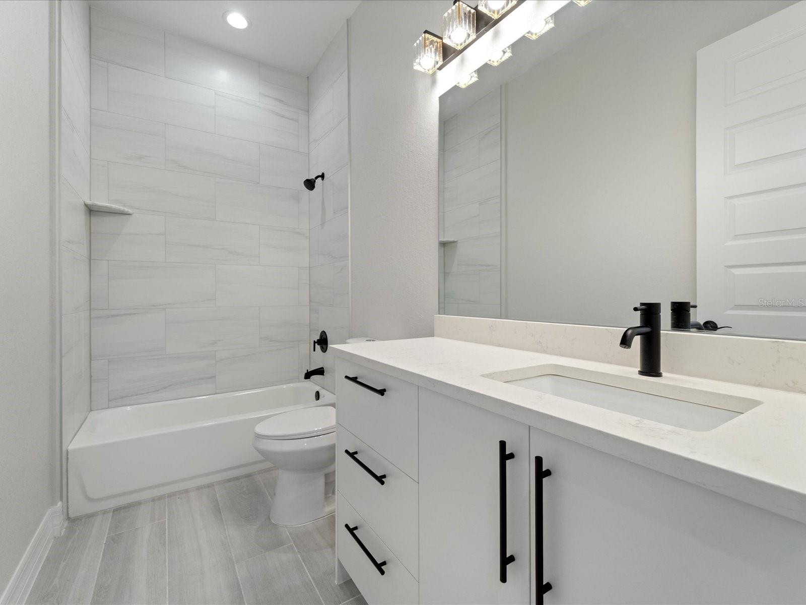 Image 27 of 38 For 774 Rotonda Circle