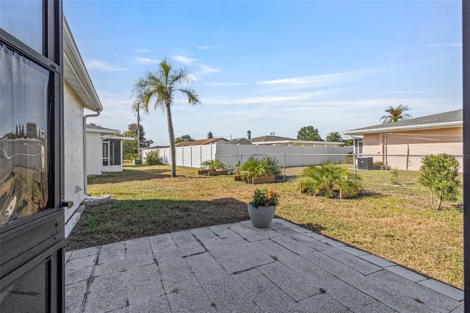 Image 31 of 39 For 8250 Pickwick Road