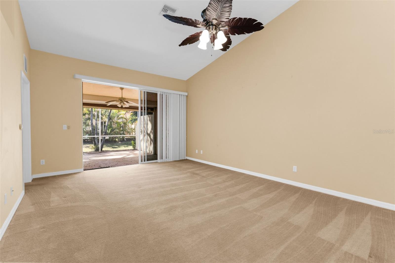 Image 22 of 43 For 3841 Albacete Circle 51