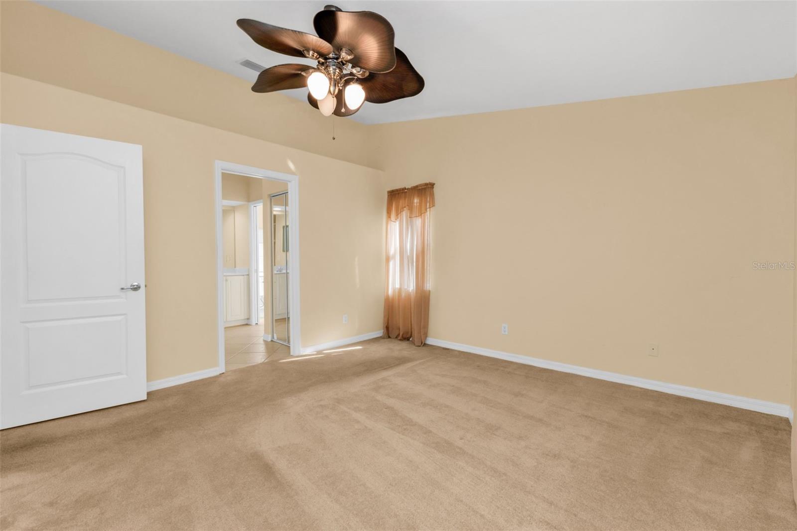 Image 27 of 43 For 3841 Albacete Circle 51