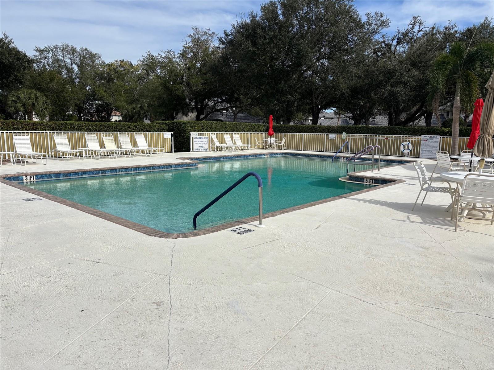 Image 39 of 57 For 3112 Club Drive 124