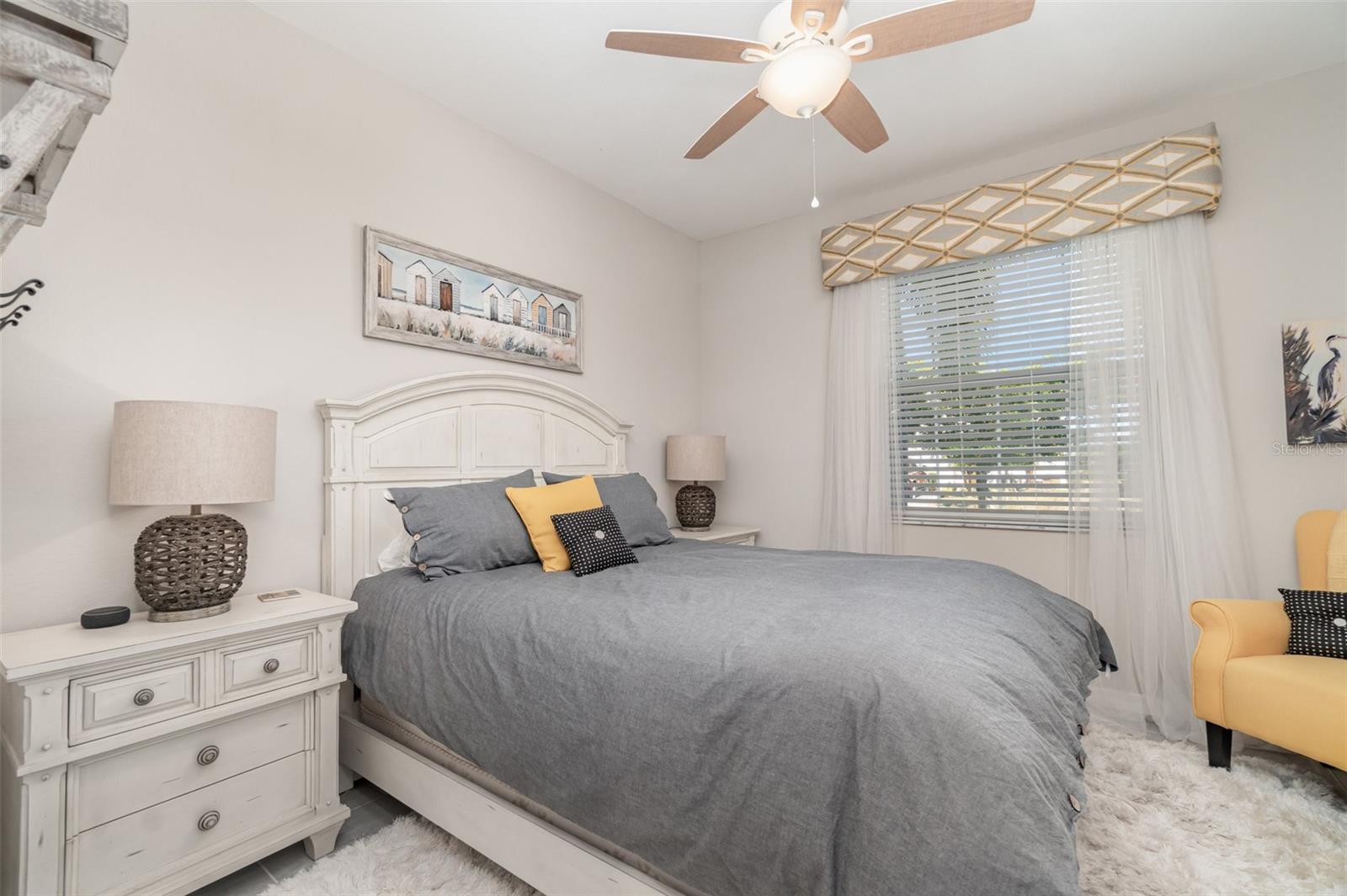 Image 17 of 47 For 43249 Treadway Drive