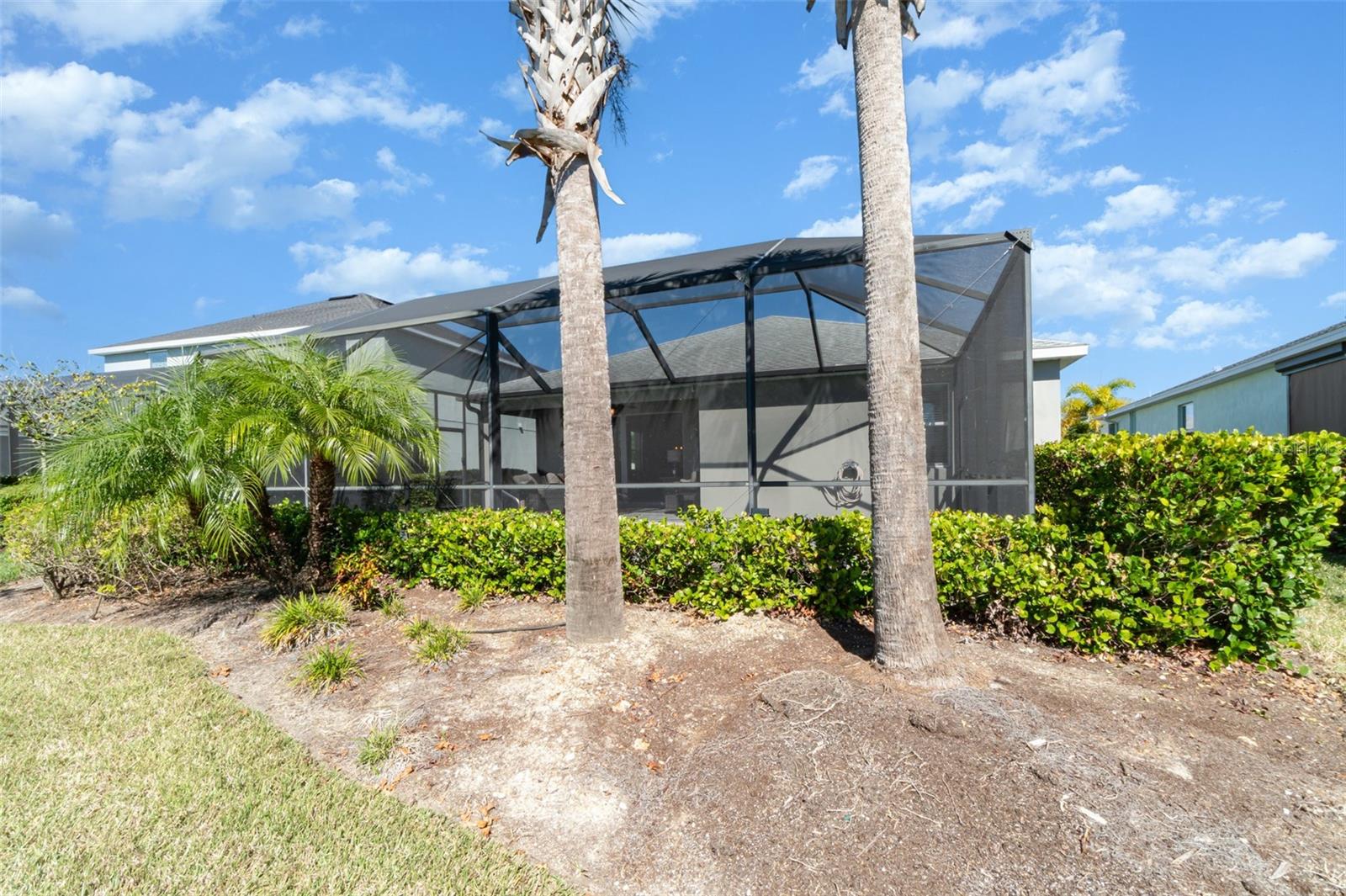 Image 26 of 47 For 43249 Treadway Drive