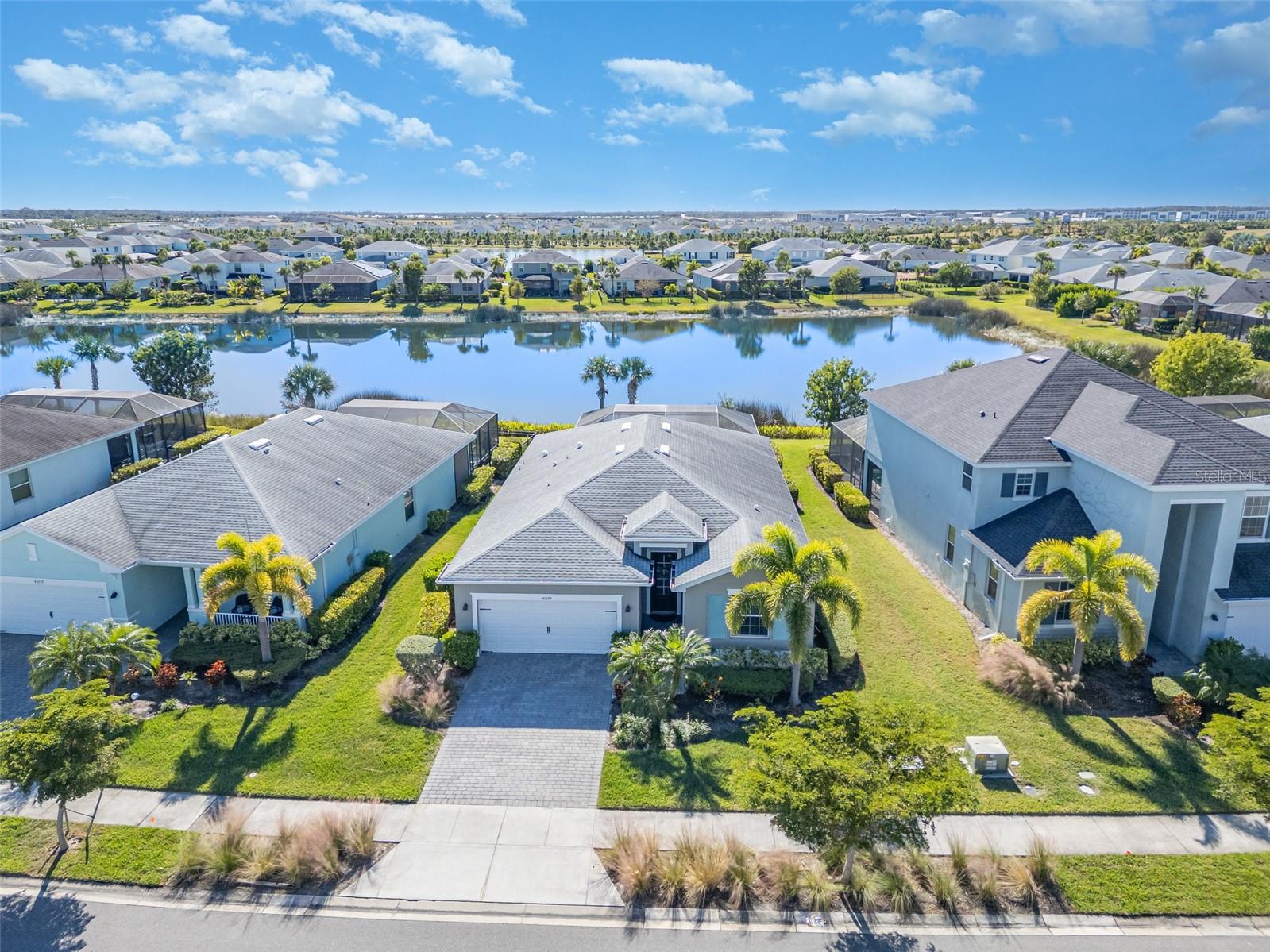 Image 29 of 47 For 43249 Treadway Drive