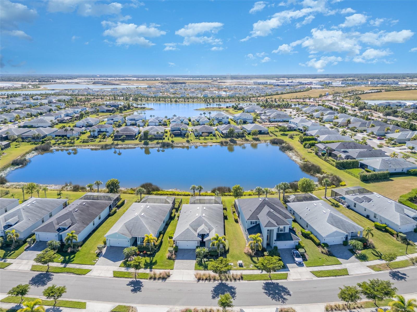 Image 30 of 47 For 43249 Treadway Drive