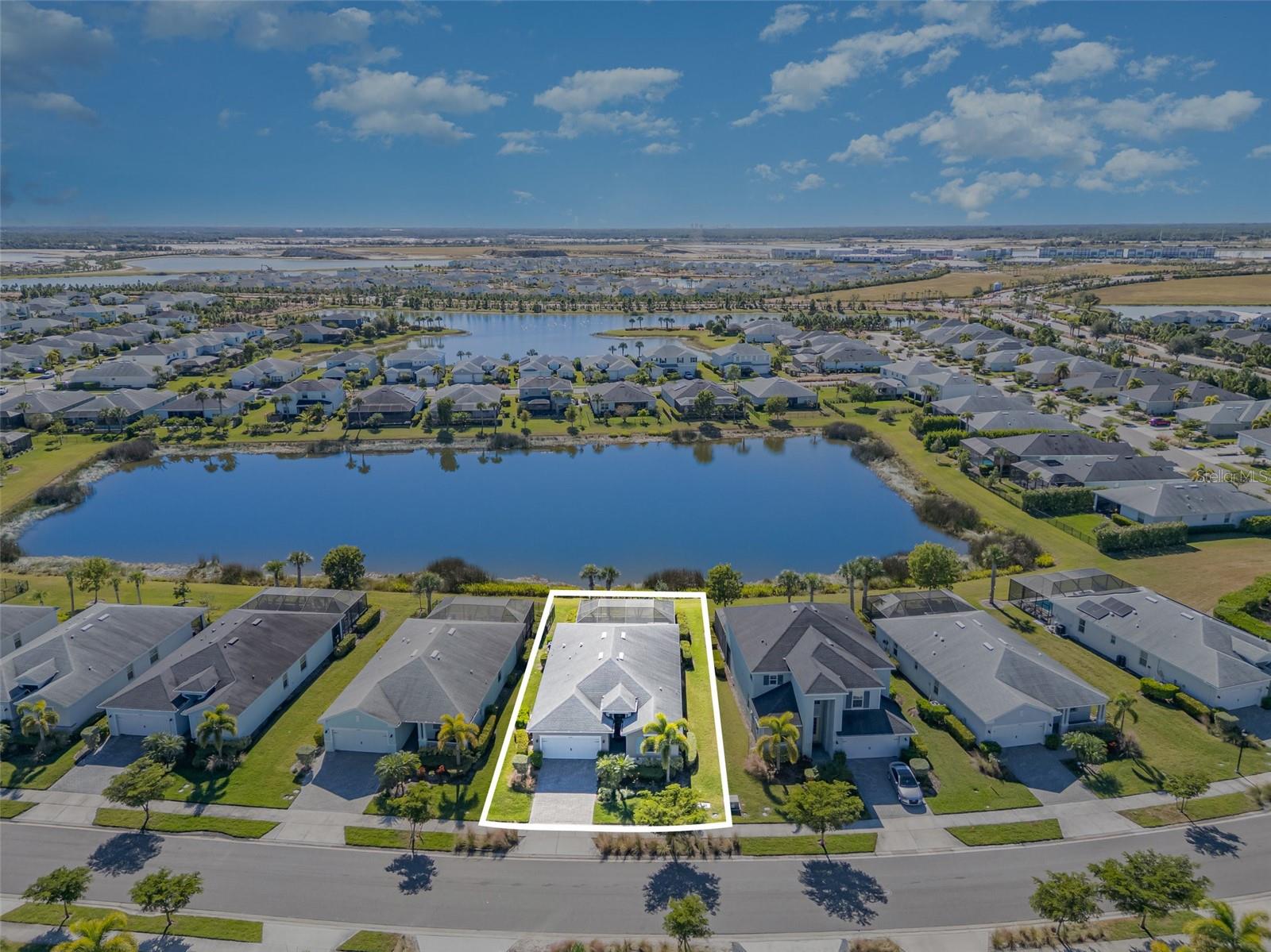 Image 31 of 47 For 43249 Treadway Drive