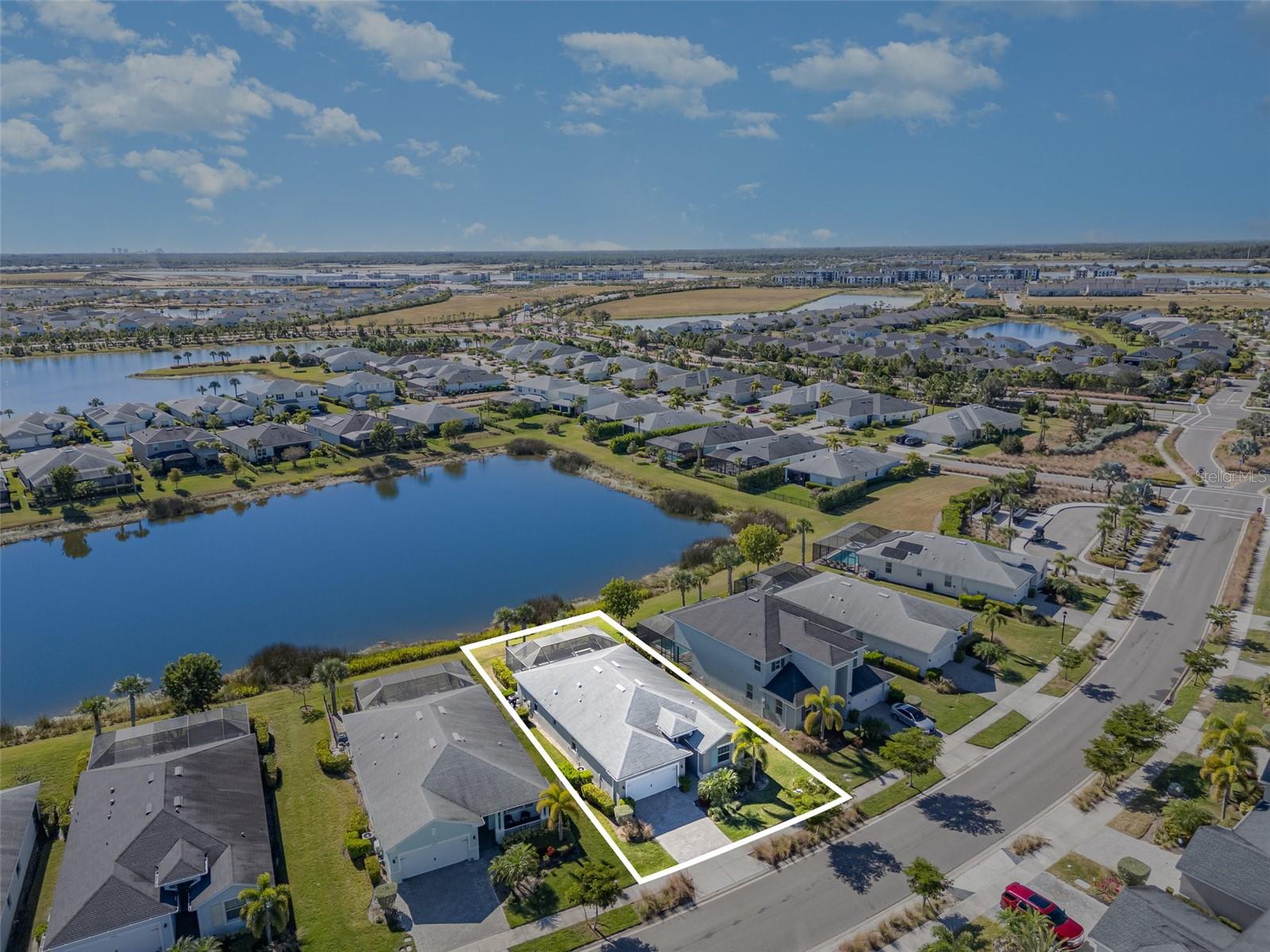 Image 34 of 47 For 43249 Treadway Drive