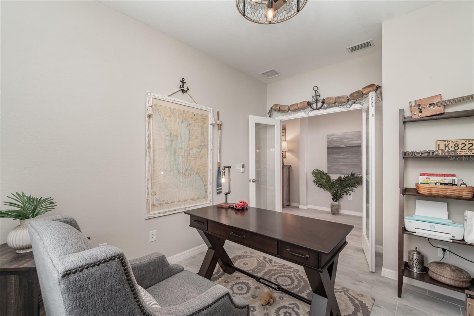 Image 8 of 47 For 43249 Treadway Drive