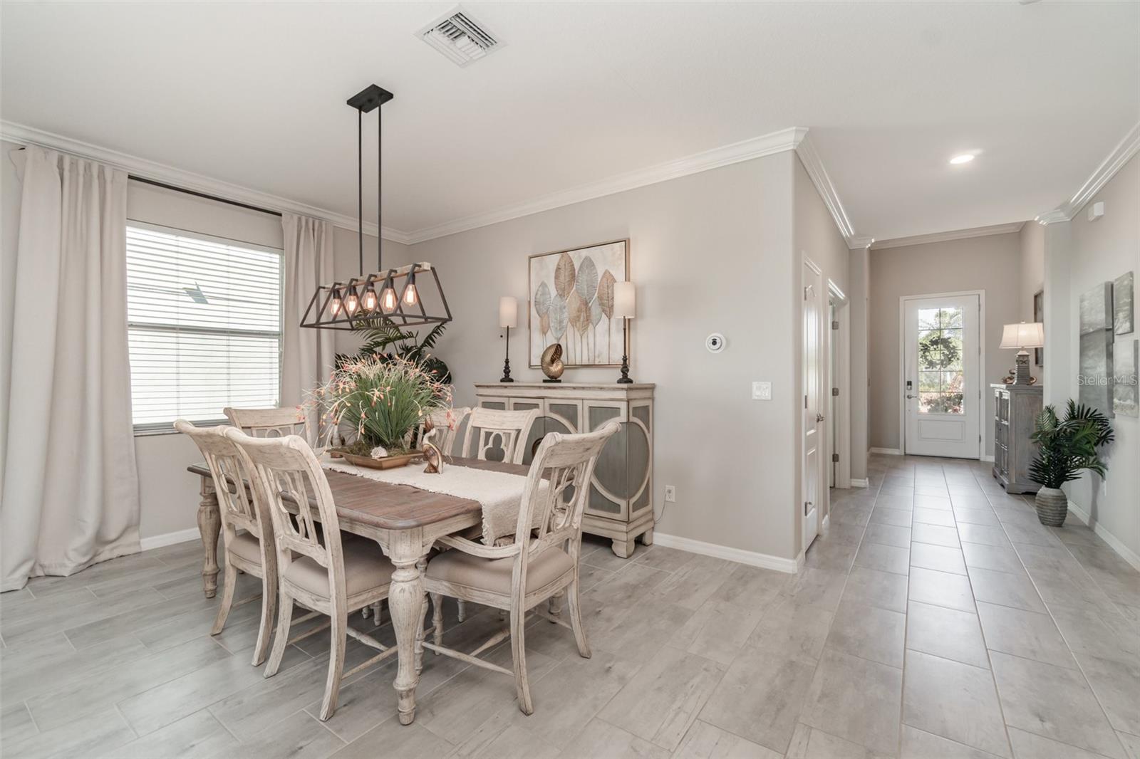 Image 9 of 47 For 43249 Treadway Drive